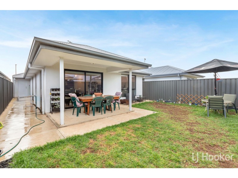 10 Donato Street, Munno Para SA 5115