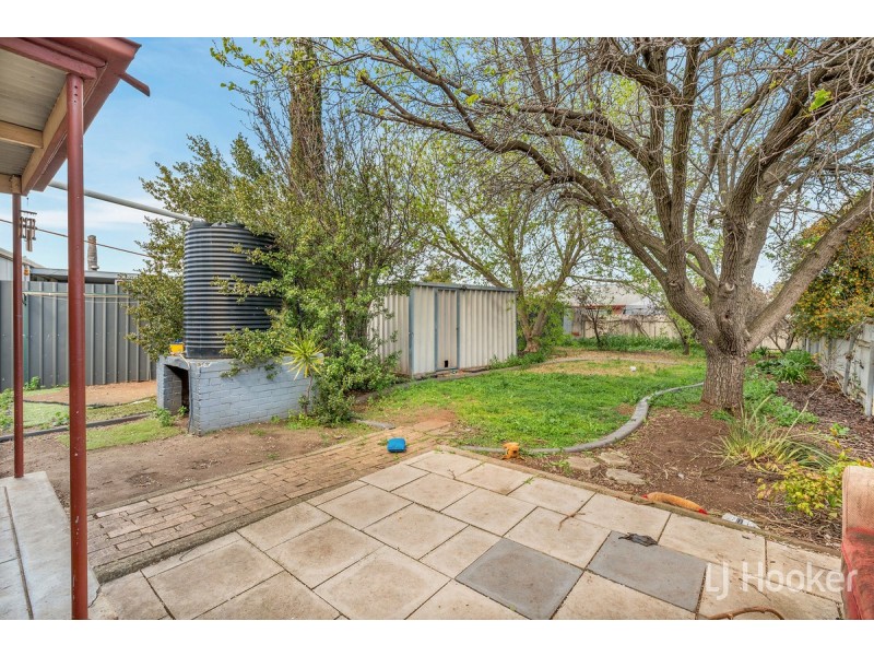 11 Whiteparish Road, Elizabeth North SA 5113