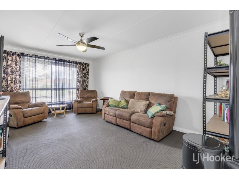 42 Sterling Court, Smithfield Plains SA 5114