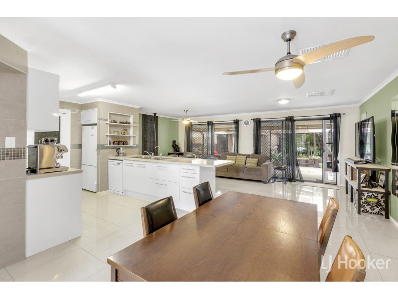 42 Sterling Court, Smithfield Plains SA 5114