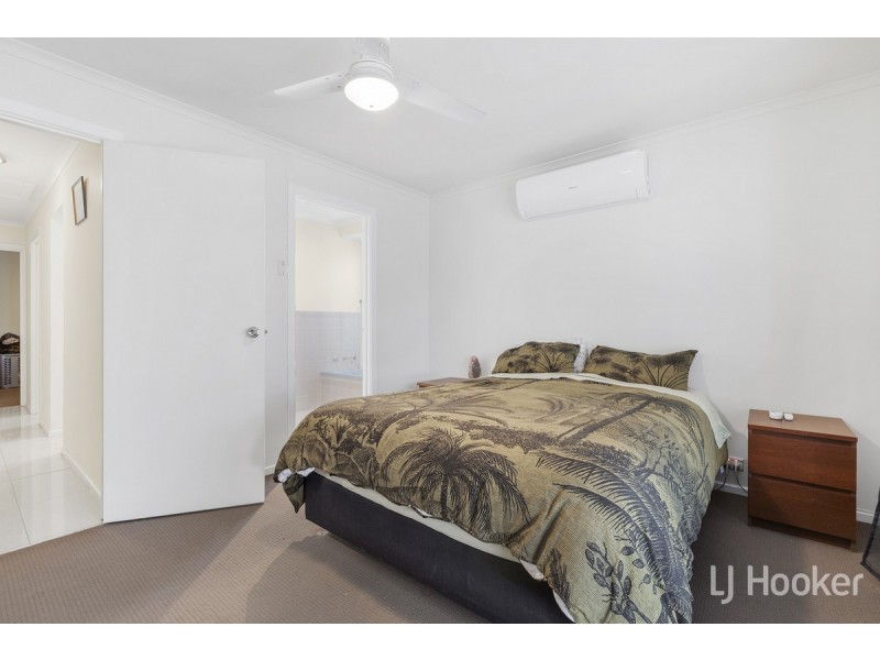 42 Sterling Court, Smithfield Plains SA 5114