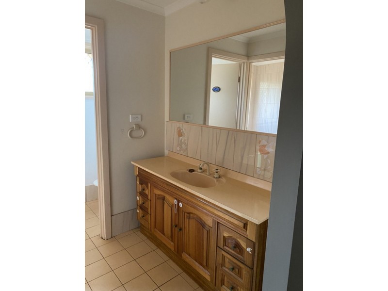 16 Blackburn Road, Hillbank SA 5112