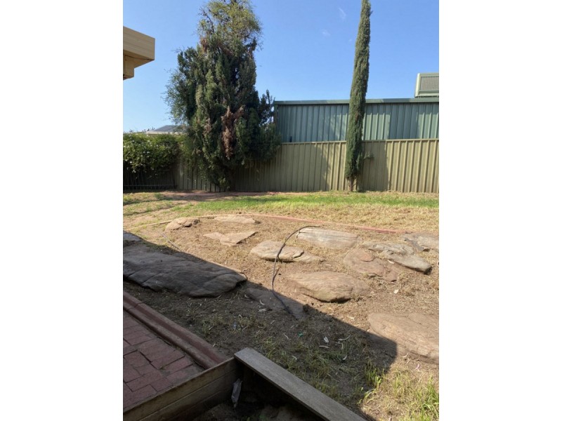 16 Blackburn Road, Hillbank SA 5112