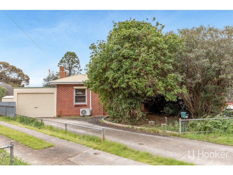 19 May Terrace, Evanston SA 5116