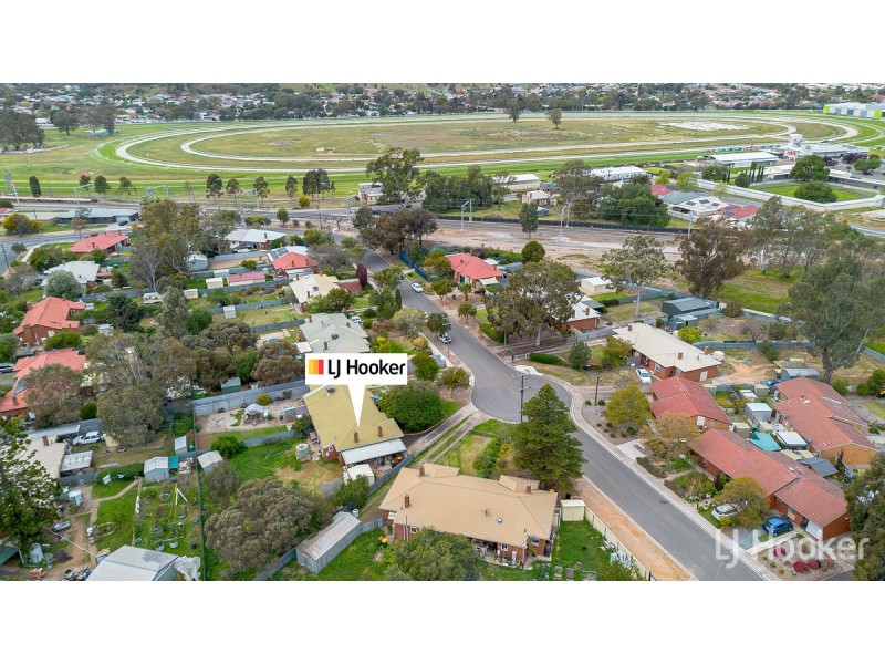 19 May Terrace, Evanston SA 5116