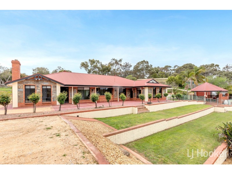 2 Tenafeate Court, Yattalunga SA 5114