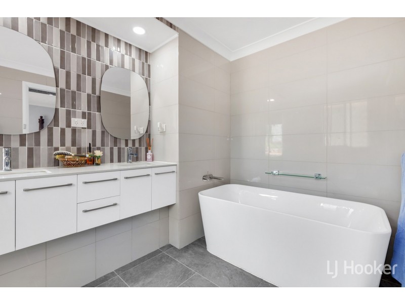 2 Tenafeate Court, Yattalunga SA 5114