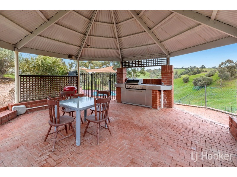 2 Tenafeate Court, Yattalunga SA 5114