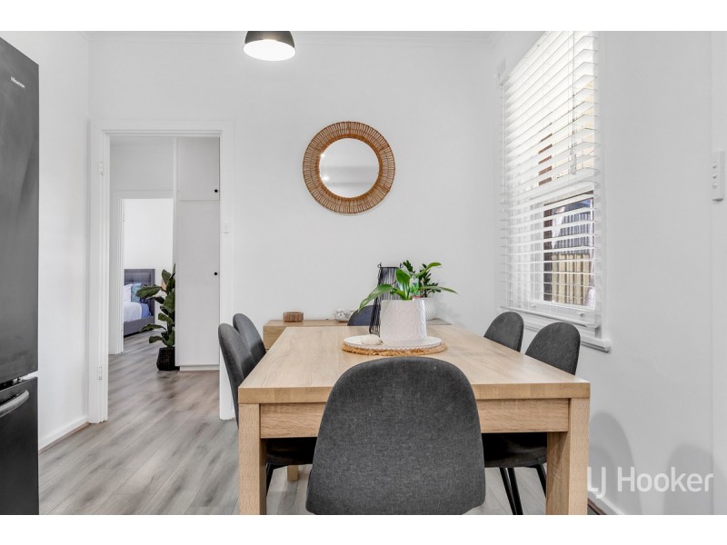 6 Lockerly Street, Elizabeth Vale SA 5112