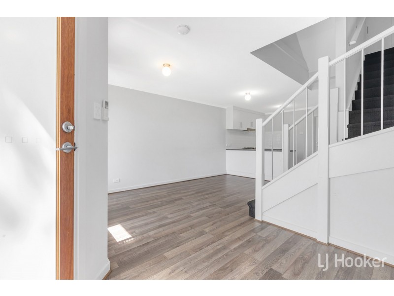 8/16 Swinden Crescent, Blakeview SA 5114