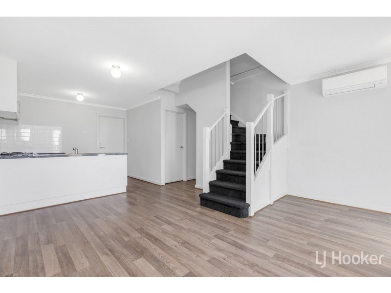 8/16 Swinden Crescent, Blakeview SA 5114