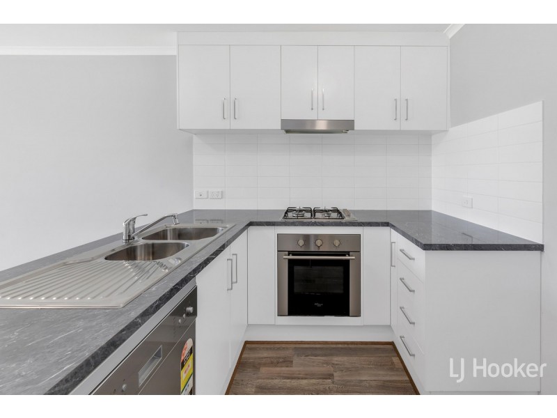 8/16 Swinden Crescent, Blakeview SA 5114