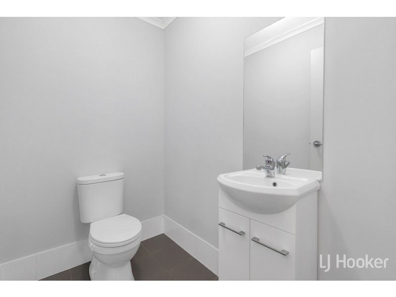 8/16 Swinden Crescent, Blakeview SA 5114