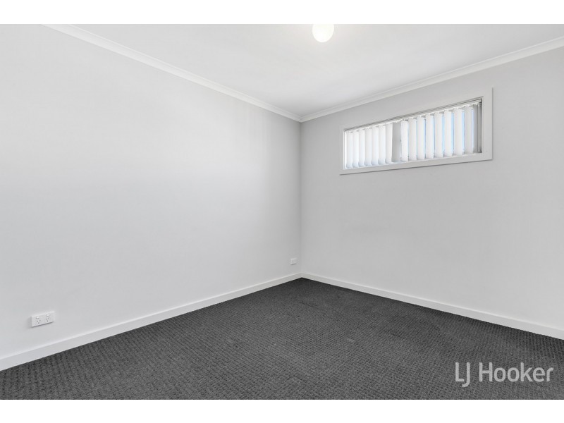 8/16 Swinden Crescent, Blakeview SA 5114