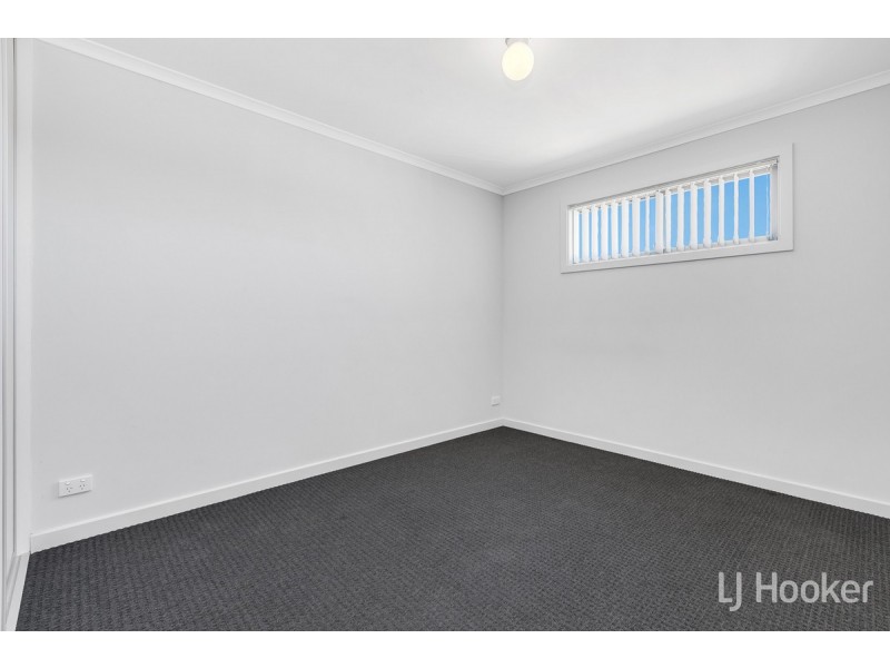 8/16 Swinden Crescent, Blakeview SA 5114