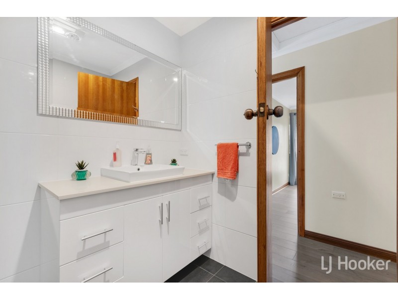 28 Haydown Road, Elizabeth Grove SA 5112