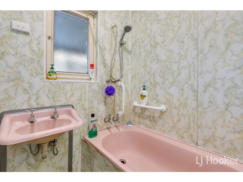 26 Peterswool Road, Elizabeth Park SA 5113