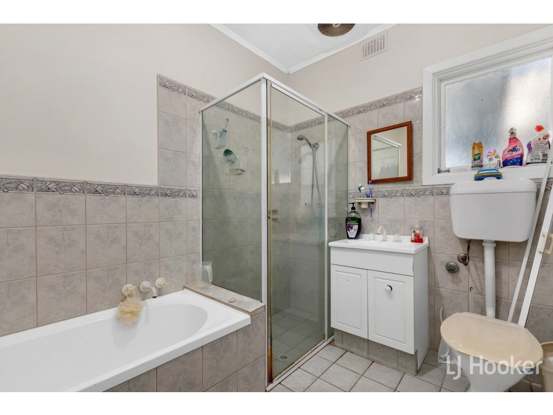 6 Robins Street, Elizabeth Downs SA 5113