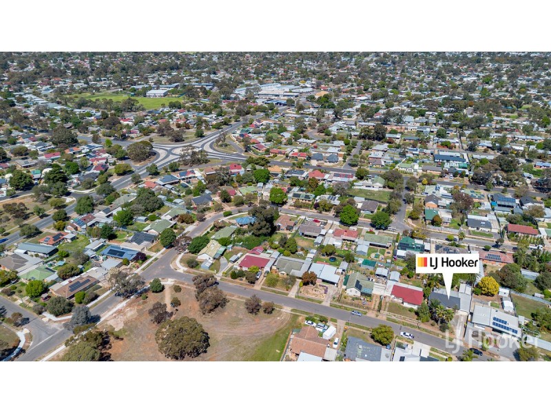 6 Robins Street, Elizabeth Downs SA 5113