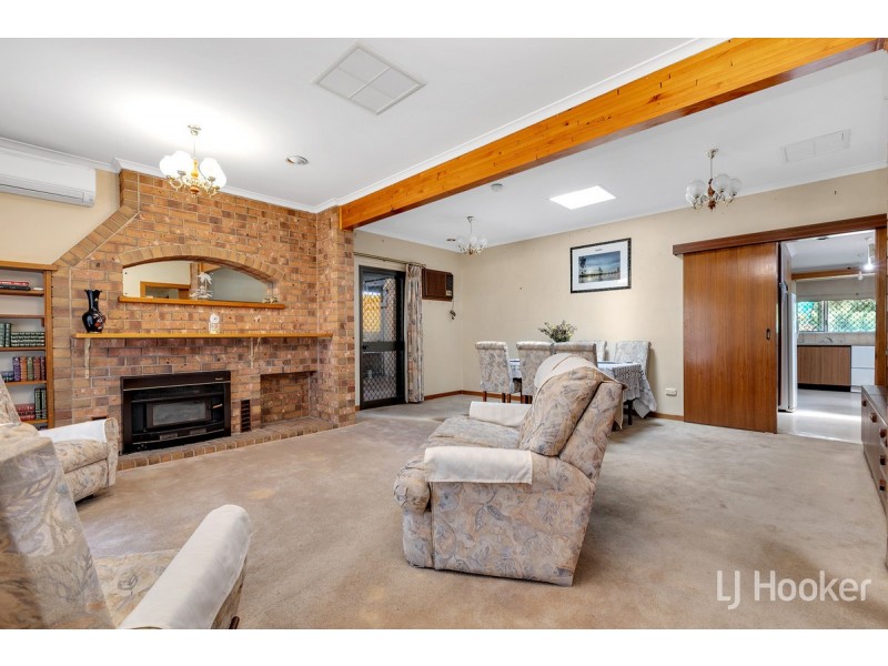 4 Fairfield Road, Elizabeth Grove SA 5112