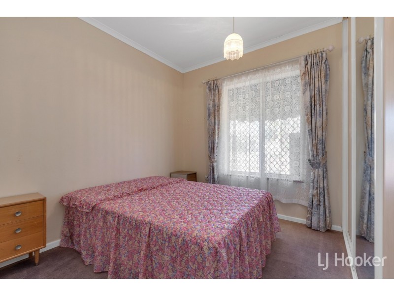 4 Fairfield Road, Elizabeth Grove SA 5112