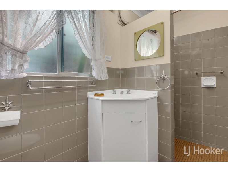 4 Fairfield Road, Elizabeth Grove SA 5112