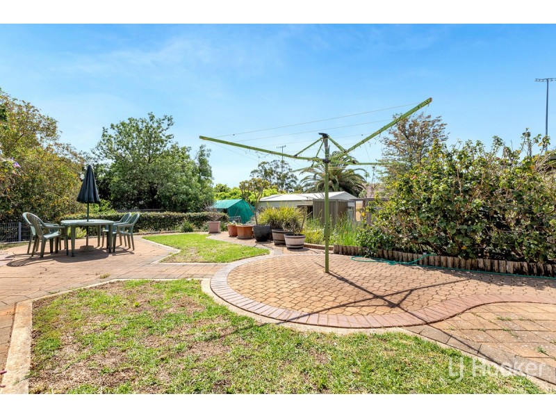 4 Fairfield Road, Elizabeth Grove SA 5112