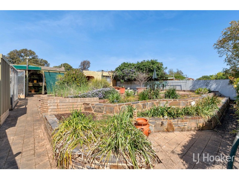 4 Fairfield Road, Elizabeth Grove SA 5112