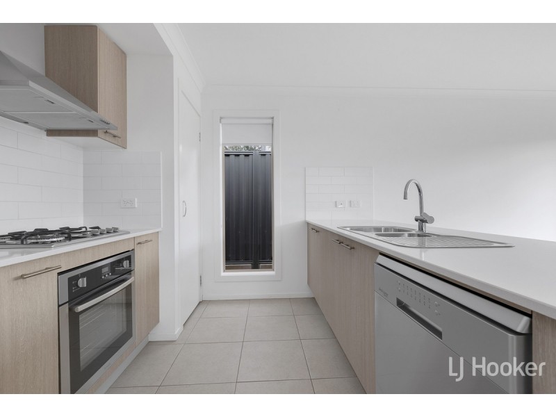 9 Lawder Road, Blakeview SA 5114