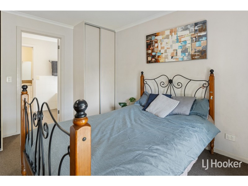 11/12 Dansie Crescent, Brahma Lodge SA 5109