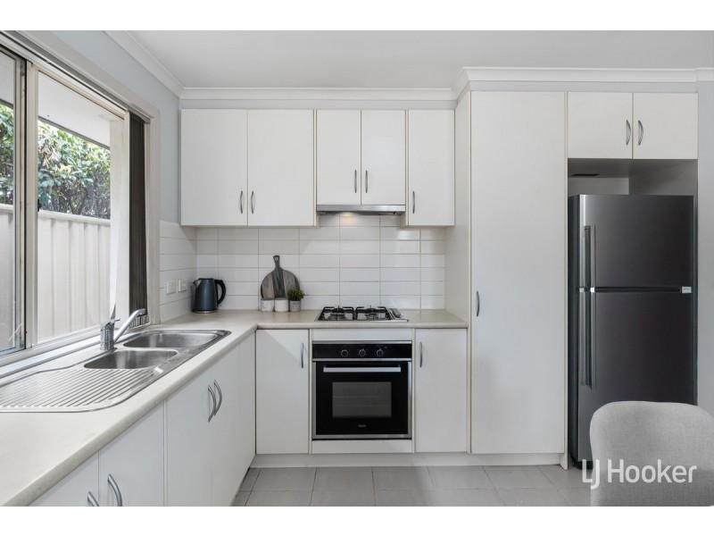 11/12 Dansie Crescent, Brahma Lodge SA 5109