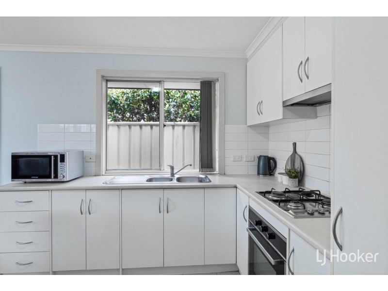 11/12 Dansie Crescent, Brahma Lodge SA 5109