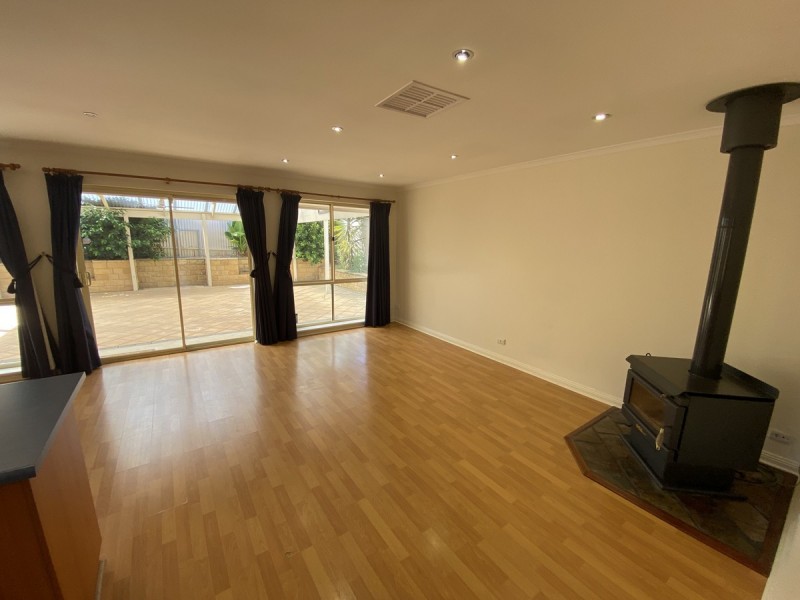 7 Queens Court, Blakeview SA 5114