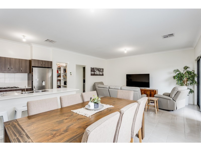 8 Rollings Way, Blakeview SA 5114