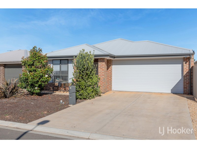 16 Kerrie Avenue, Munno Para West SA 5115
