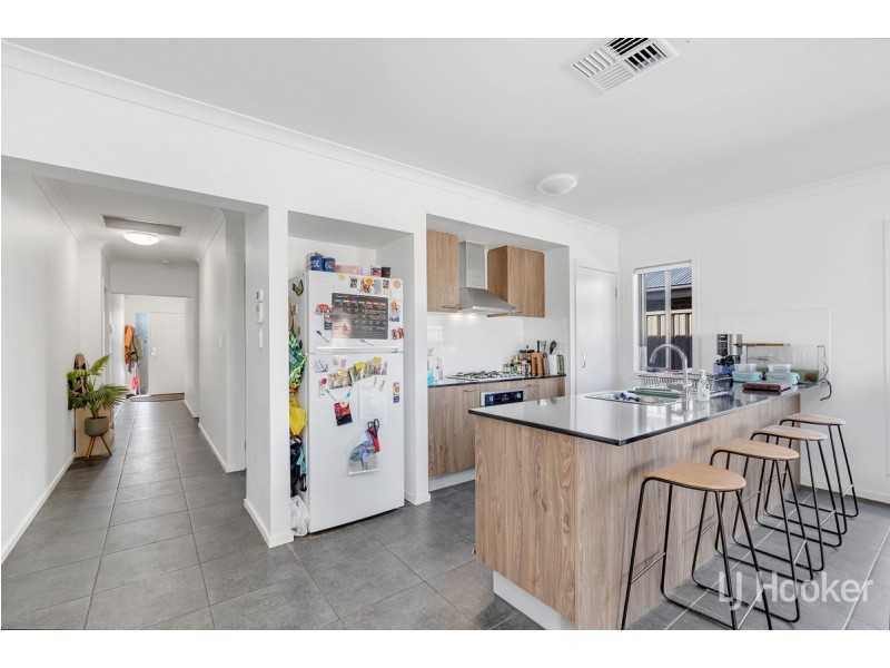 16 Kerrie Avenue, Munno Para West SA 5115