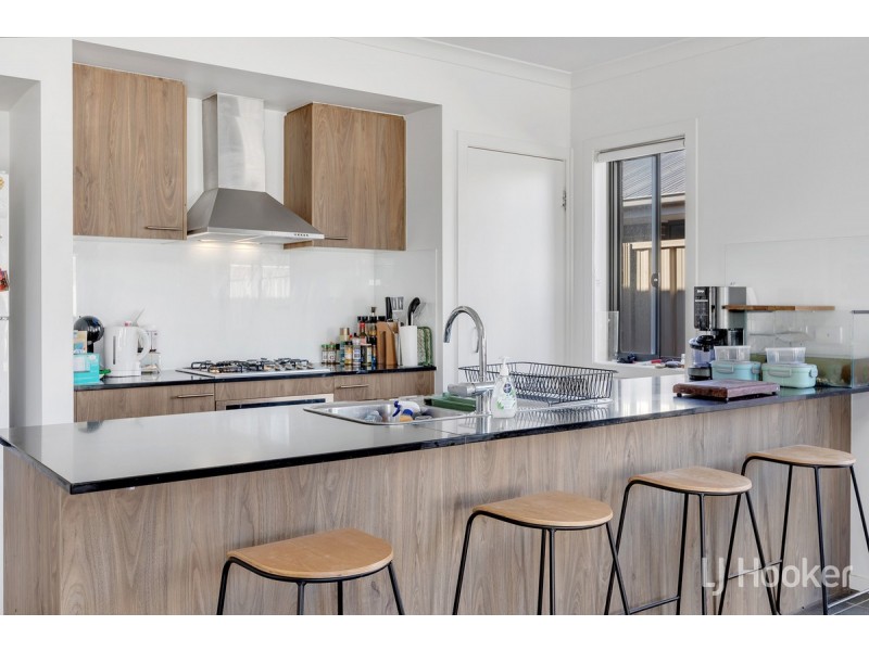 16 Kerrie Avenue, Munno Para West SA 5115