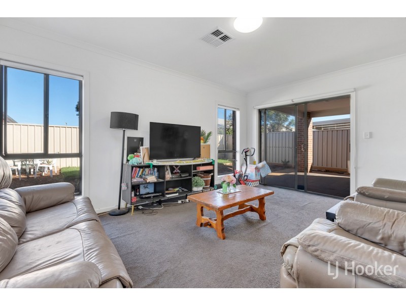 16 Kerrie Avenue, Munno Para West SA 5115