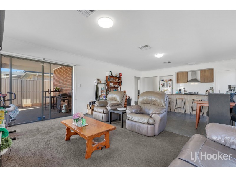 16 Kerrie Avenue, Munno Para West SA 5115