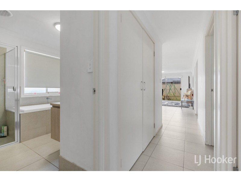 37 Olympic Way, Munno Para West SA 5115