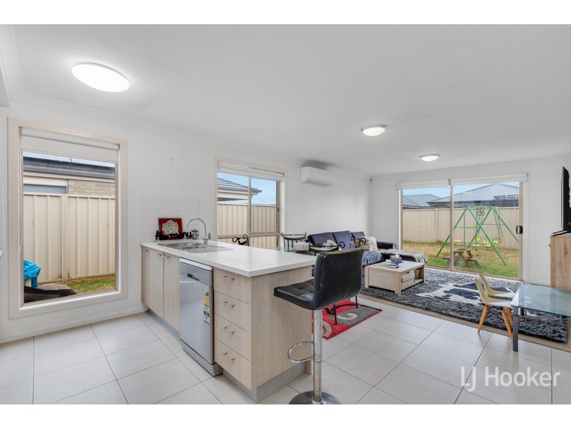 37 Olympic Way, Munno Para West SA 5115