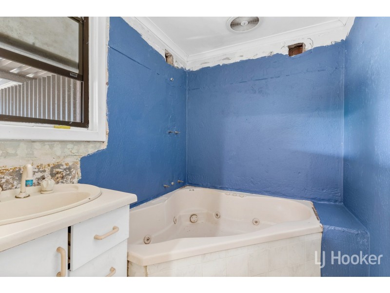 21 Smitham Street, Elizabeth Grove SA 5112