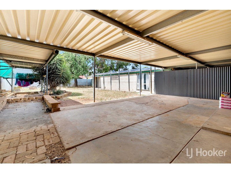 21 Smitham Street, Elizabeth Grove SA 5112