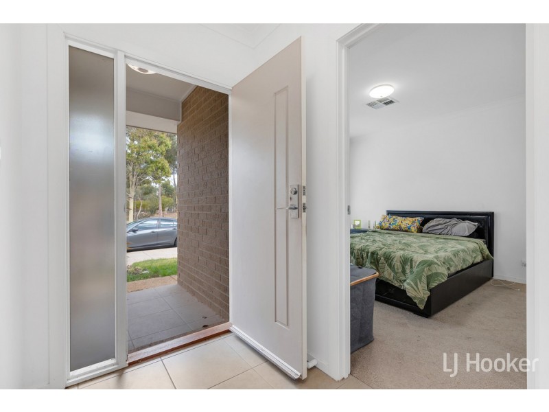 214 President Avenue, Andrews Farm SA 5114
