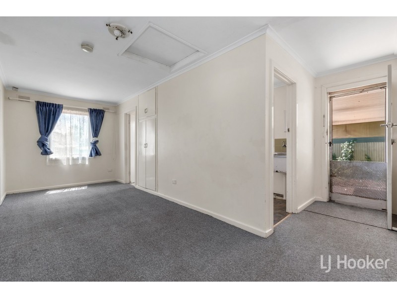37 St Leonard Crescent, Elizabeth Downs SA 5113
