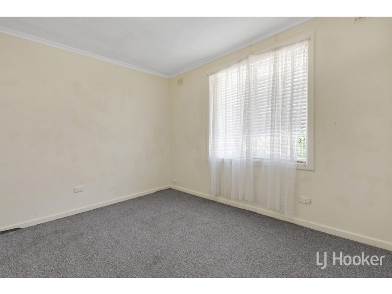 37 St Leonard Crescent, Elizabeth Downs SA 5113