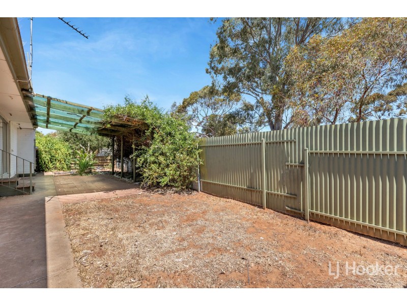37 St Leonard Crescent, Elizabeth Downs SA 5113