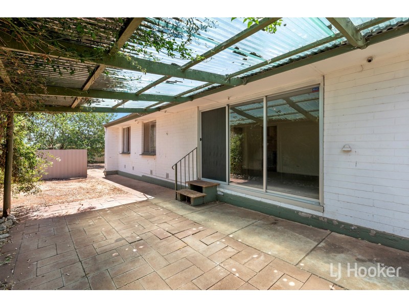 37 St Leonard Crescent, Elizabeth Downs SA 5113