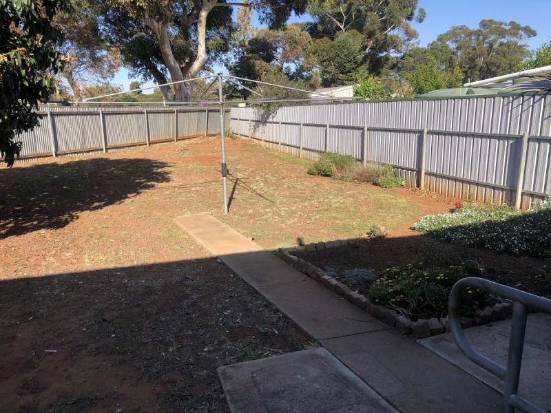 8 Manston Street, Elizabeth South SA 5112