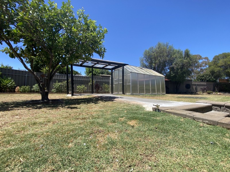 15 Pineridge Drive, Blakeview SA 5114